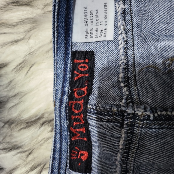 JUNIORS MUDD JEAN SKIRT WITH CUTE DETAILS SIZE 11 - Picture 4 of 7